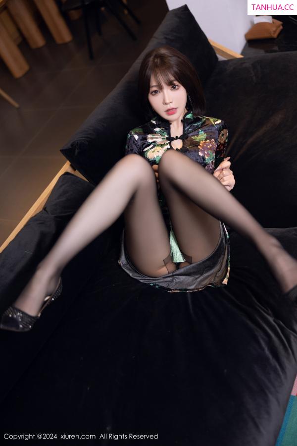 陈芝 芝芝Booty [XiuRen]高清写真图 2024.07.17 No.8876 徐莉芝Booty 黑丝美腿第18张图片